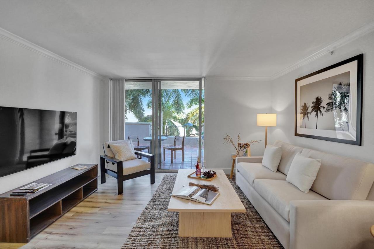 Dharma Home Suites Coral Gables At Gables Grand Plaza Miami Zewnętrze zdjęcie