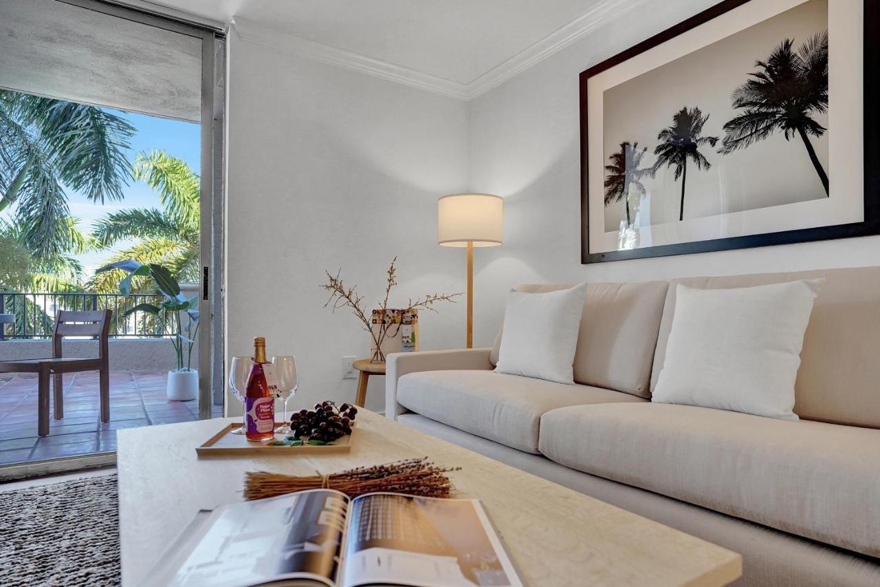 Dharma Home Suites Coral Gables At Gables Grand Plaza Miami Zewnętrze zdjęcie