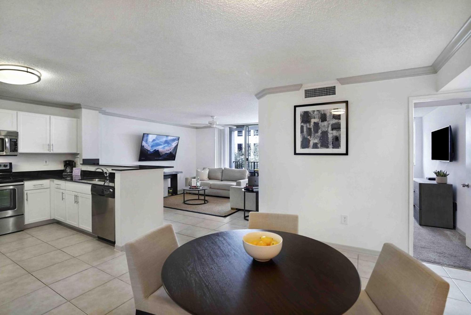 Dharma Home Suites Coral Gables At Gables Grand Plaza Miami Pokój zdjęcie