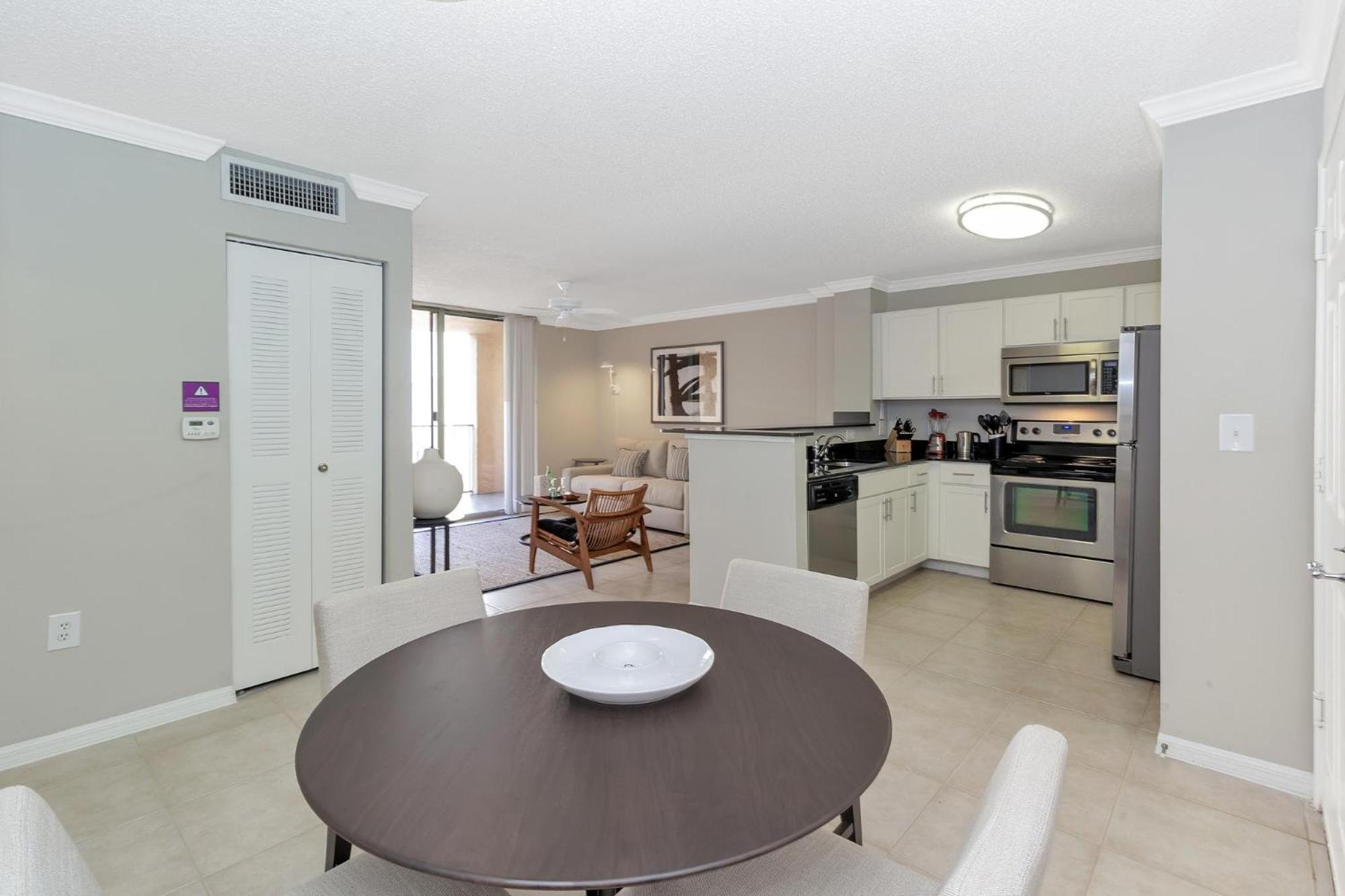 Dharma Home Suites Coral Gables At Gables Grand Plaza Miami Pokój zdjęcie