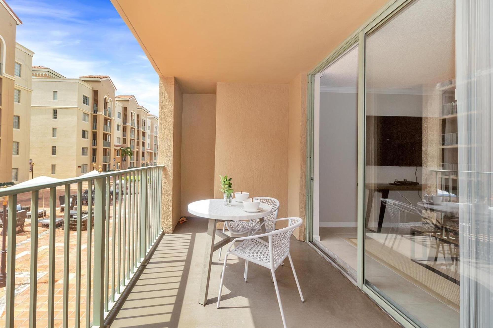 Dharma Home Suites Coral Gables At Gables Grand Plaza Miami Pokój zdjęcie